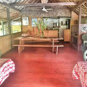 Huahine - Pitate Hébergement de vacances Fare