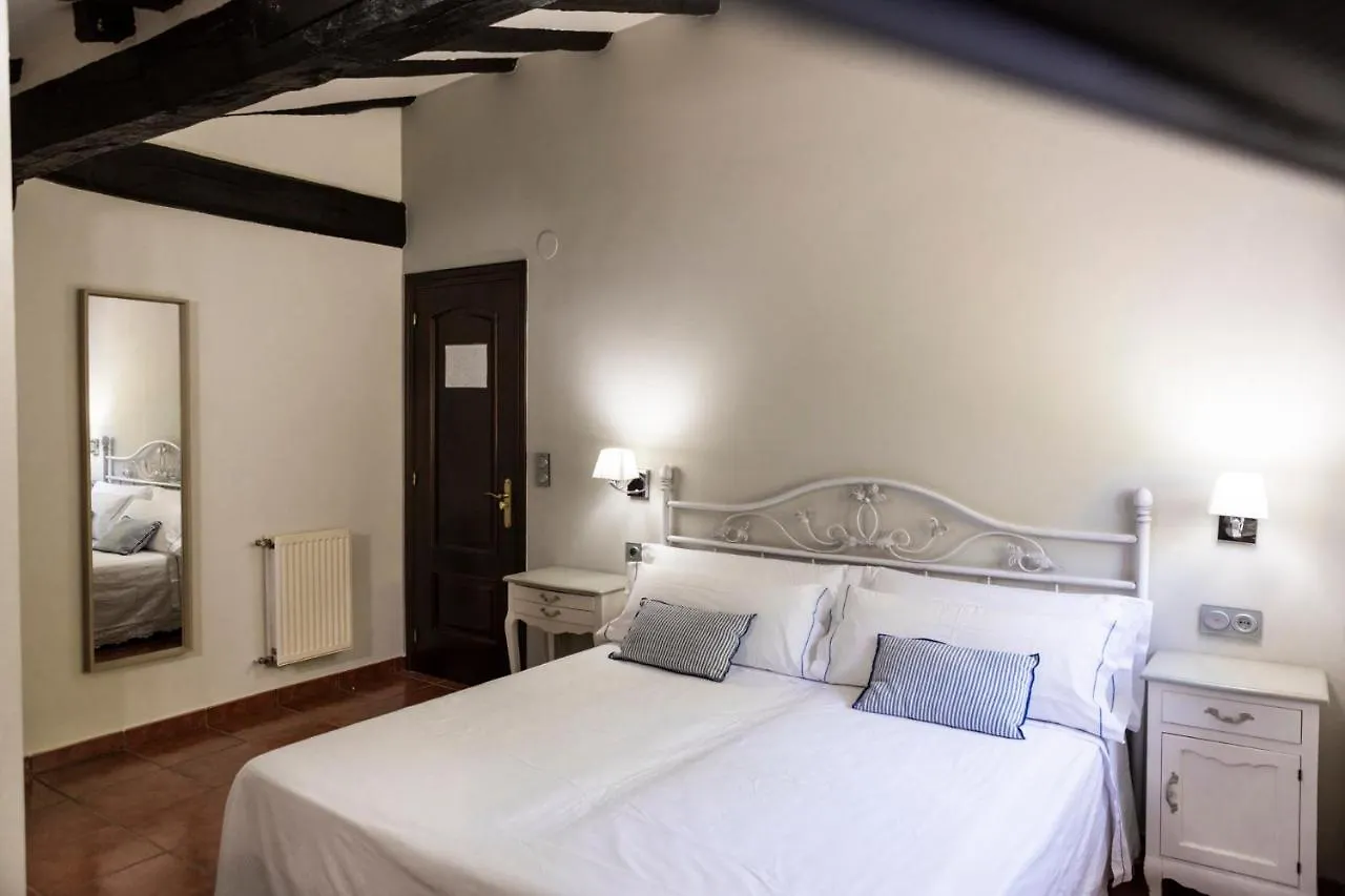 Agroturismo Montefrio Урньета
